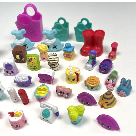 Lot 38 SHOPKINS Miniature Figurines Seasons 3-12 + McDonald's & Bags Recipe Card - Picture 3 of 3